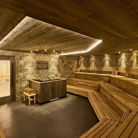 In At The Bus Stop Apartment Ischgl