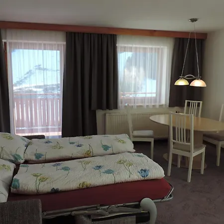 In At The Bus Stop Apartment Ischgl