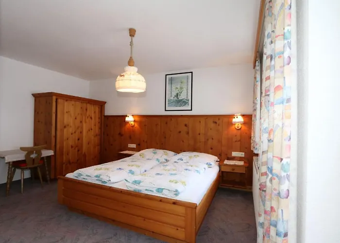 Appartement In At The Bus Stop *